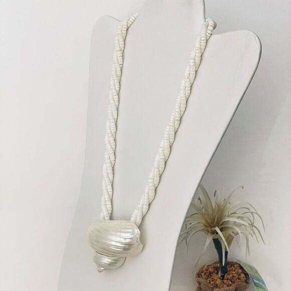 Gorgeous Ivory white off Pearl Natural Seashell Sea  Shell 12” Drop Necklace - Picture 6 of 12
